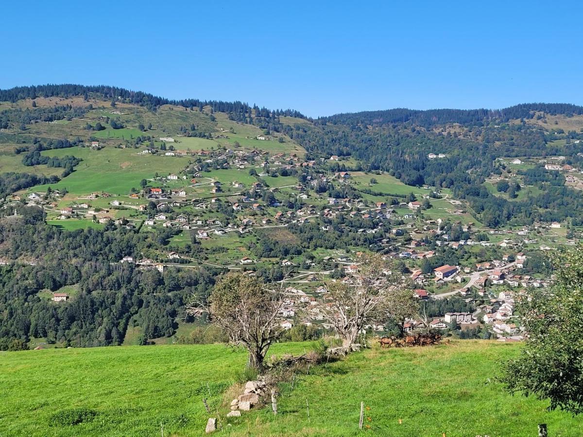 Maison Chaleureuse La Meybel لابْريسْ المظهر الخارجي الصورة